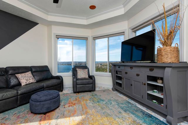 175 Split Rock Drive, Hollister, MO 65672