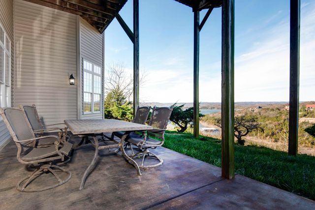 175 Split Rock Drive, Hollister, MO 65672