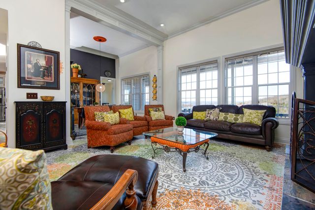 175 Split Rock Drive, Hollister, MO 65672