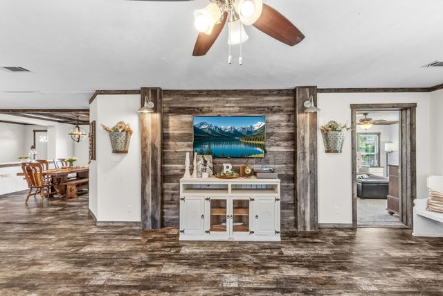151 Hilltop Lane, Emory, TX 75440