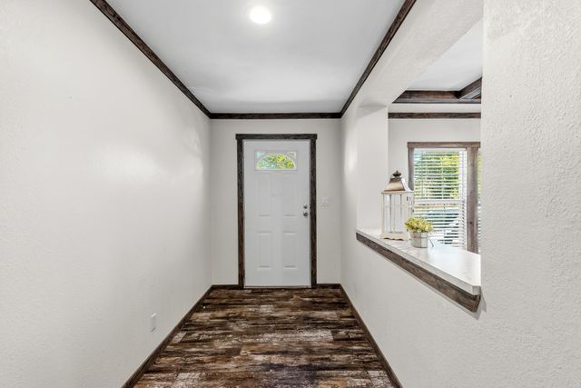 151 Hilltop Lane, Emory, TX 75440