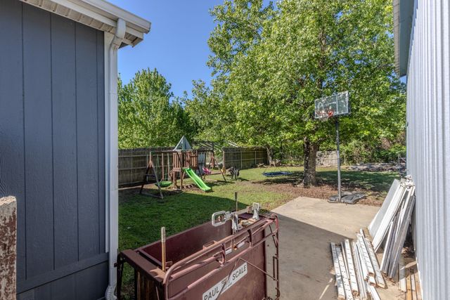 151 Hilltop Lane, Emory, TX 75440