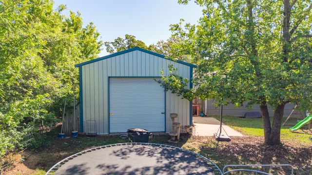 151 Hilltop Lane, Emory, TX 75440