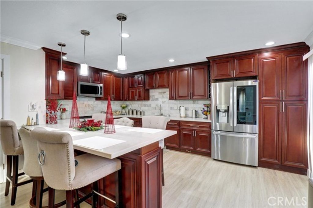 15500 Tustin Village Way 105, Tustin, CA 92780