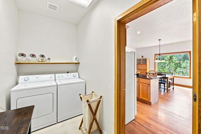 53481 Brookie Way, La Pine, OR 97739