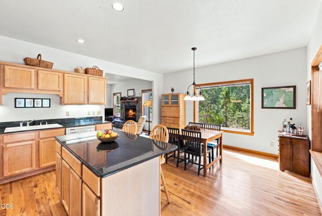 53481 Brookie Way, La Pine, OR 97739