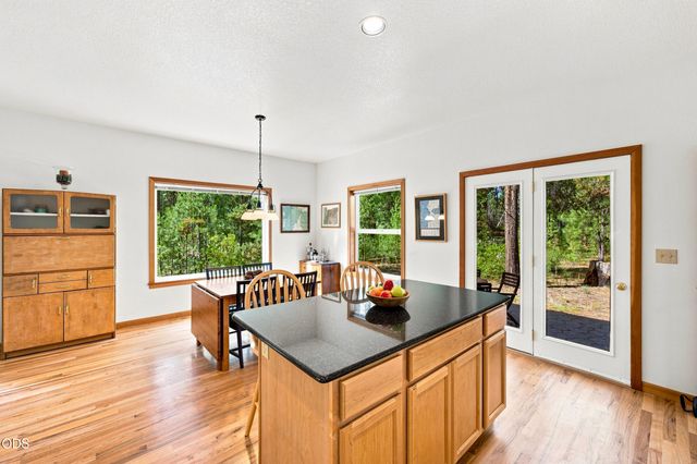 53481 Brookie Way, La Pine, OR 97739