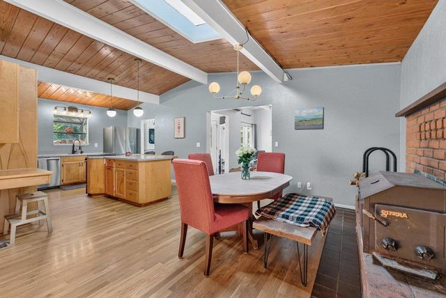 8484 E Zayante Road, Felton, CA 95018