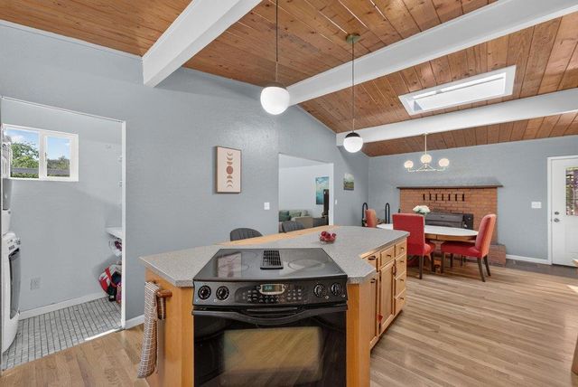 8484 E Zayante Road, Felton, CA 95018