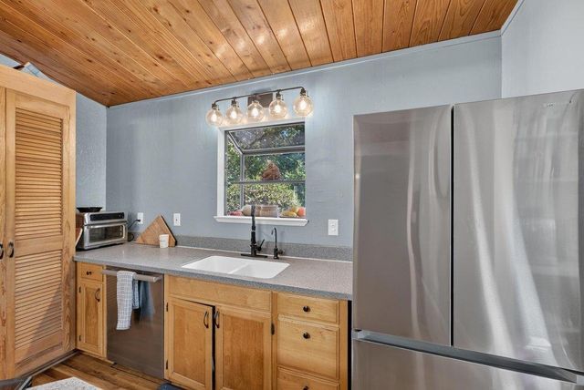 8484 E Zayante Road, Felton, CA 95018
