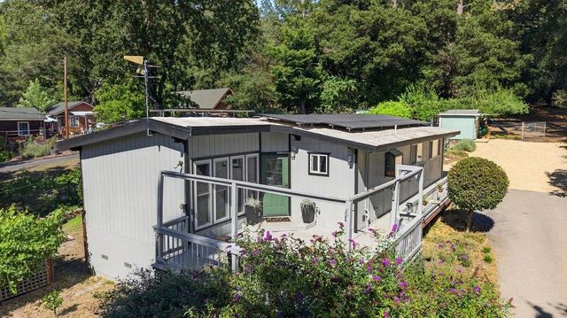 8484 E Zayante Road, Felton, CA 95018