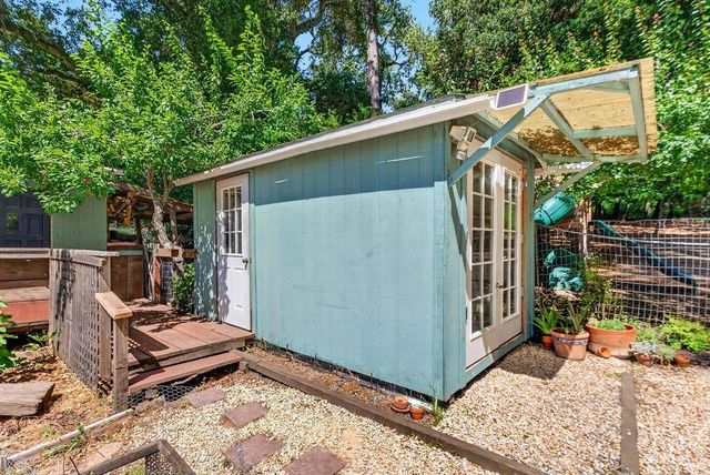 8484 E Zayante Road, Felton, CA 95018