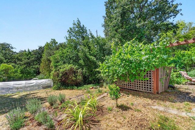 8484 E Zayante Road, Felton, CA 95018