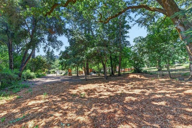 8484 E Zayante Road, Felton, CA 95018