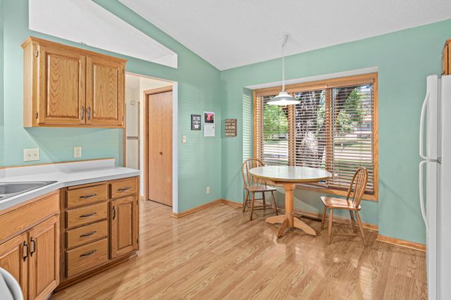 417 75th Avenue N, Brooklyn Park, MN 55444