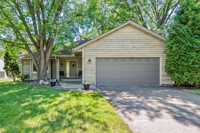 417 75th Avenue N, Brooklyn Park, MN 55444