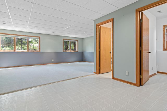 417 75th Avenue N, Brooklyn Park, MN 55444