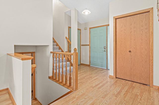 417 75th Avenue N, Brooklyn Park, MN 55444
