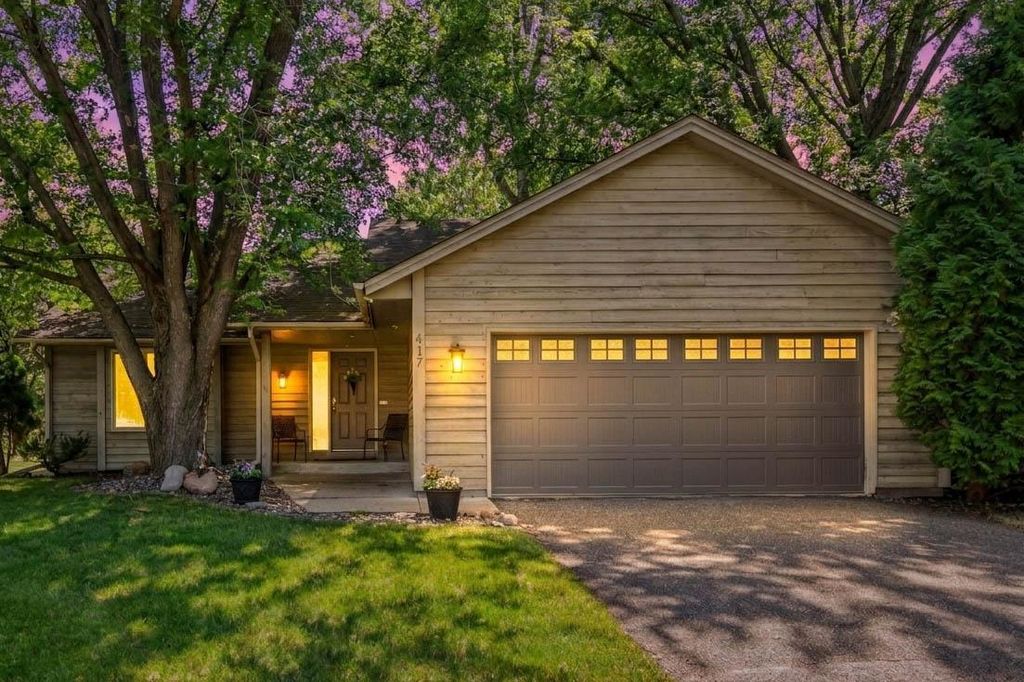 417 75th Avenue N, Brooklyn Park, MN 55444