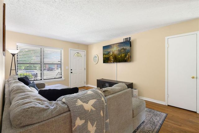 6205 SE 9th Street, Oklahoma City, OK 73110