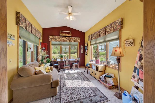 1818 E SYLVAN AVENUE, Appleton, WI 54915