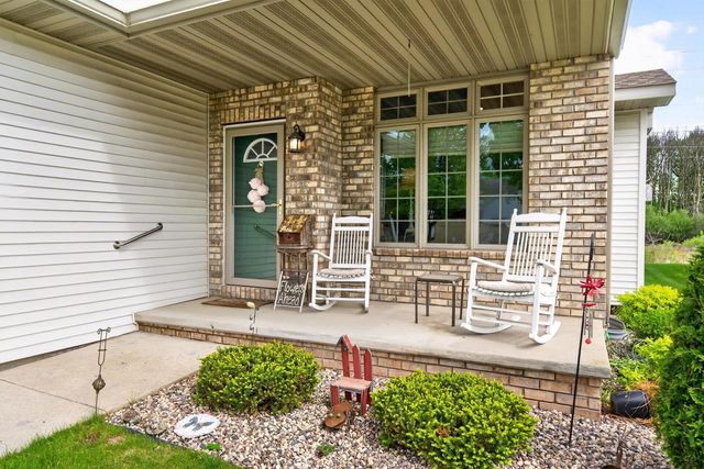 1818 E SYLVAN AVENUE, Appleton, WI 54915