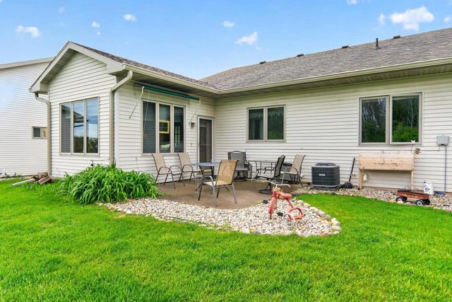 1818 E SYLVAN AVENUE, Appleton, WI 54915