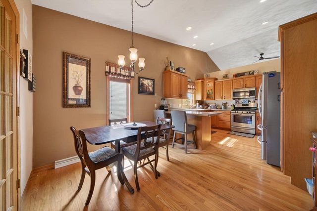 1818 E SYLVAN AVENUE, Appleton, WI 54915