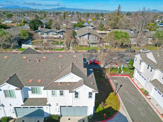 1059 Catalina Dr, Livermore, CA 94550