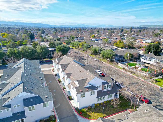 1059 Catalina Dr, Livermore, CA 94550