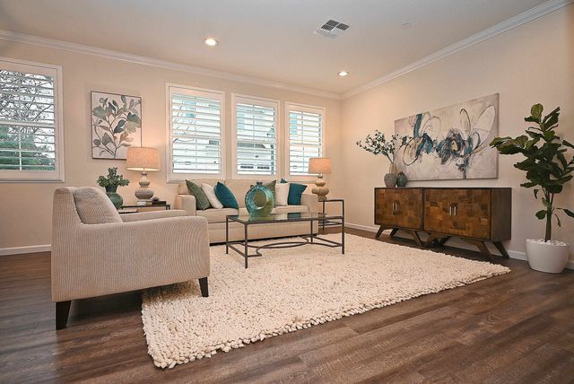 1059 Catalina Dr, Livermore, CA 94550