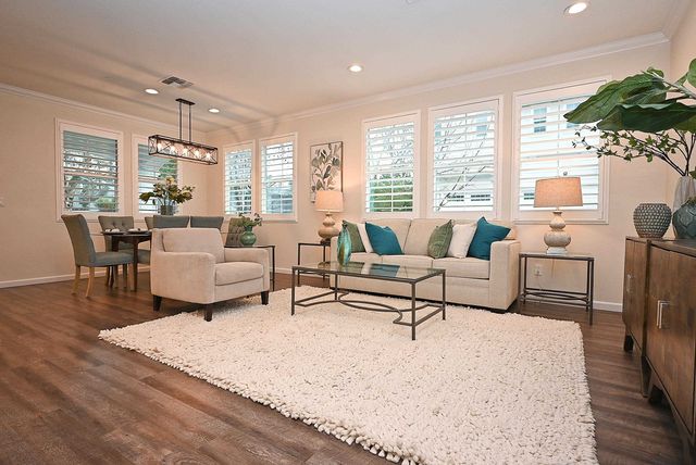 1059 Catalina Dr, Livermore, CA 94550