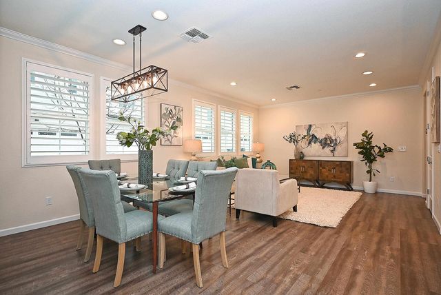 1059 Catalina Dr, Livermore, CA 94550