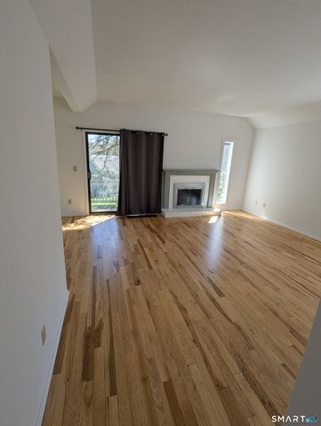 953 Heritage Village A, Southbury, CT 06488