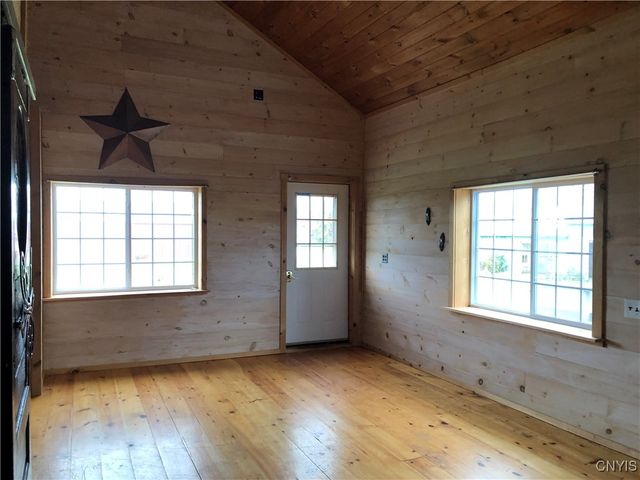 12817 Whitney Road, Henderson, NY 13650