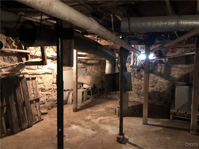 12817 Whitney Road, Henderson, NY 13650