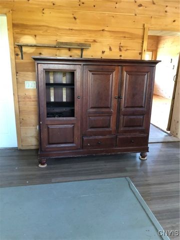 12817 Whitney Road, Henderson, NY 13650