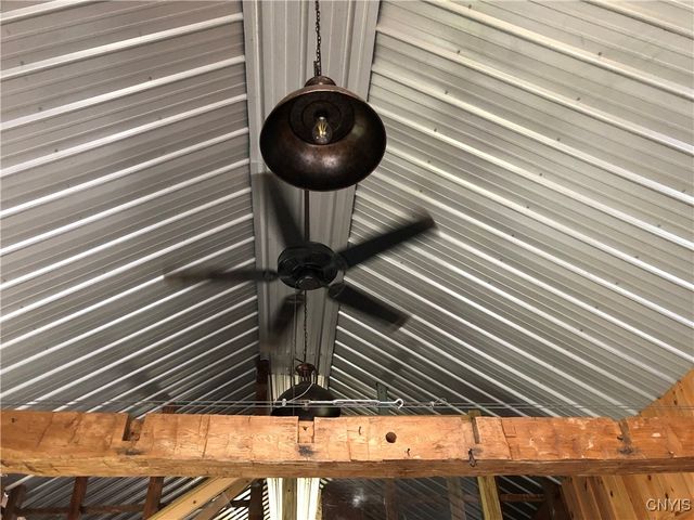 12817 Whitney Road, Henderson, NY 13650