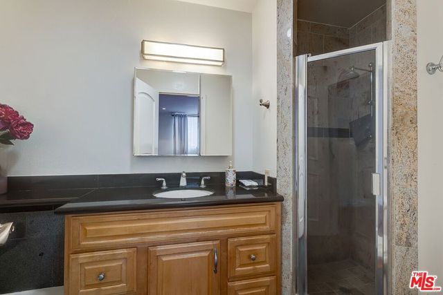 100 S Doheny Drive 223, Los Angeles, CA 90048