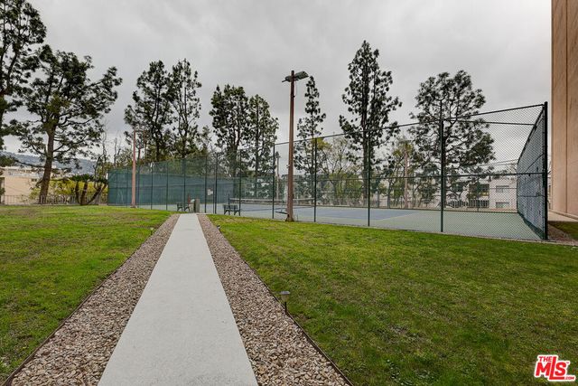 100 S Doheny Drive 223, Los Angeles, CA 90048