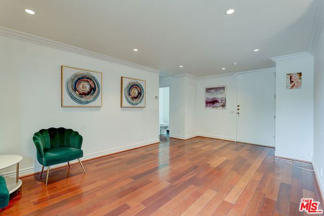 100 S Doheny Drive 223, Los Angeles, CA 90048