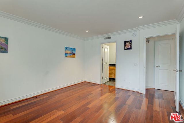 100 S Doheny Drive 223, Los Angeles, CA 90048