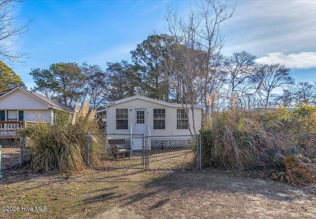 2924 Burnsville Street SW, Supply, NC 28462