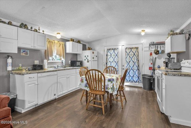 2924 Burnsville Street SW, Supply, NC 28462