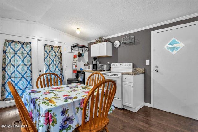 2924 Burnsville Street SW, Supply, NC 28462