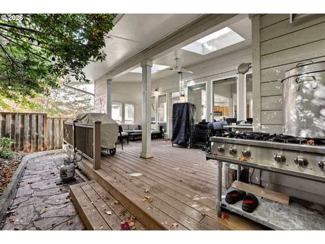 16228 Sw COOPER Ln, Tigard, OR 97224