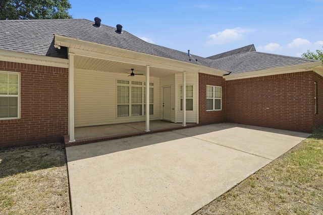 2 Shadetree Lane, Mayflower, AR 72106