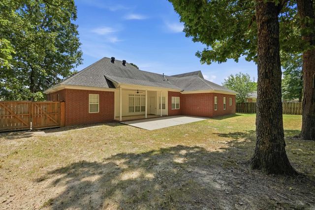 2 Shadetree Lane, Mayflower, AR 72106