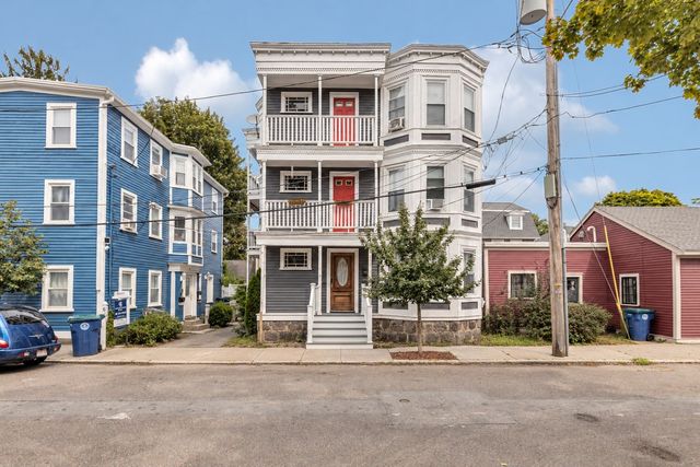 4 Northey Street 2, Salem, MA 01970