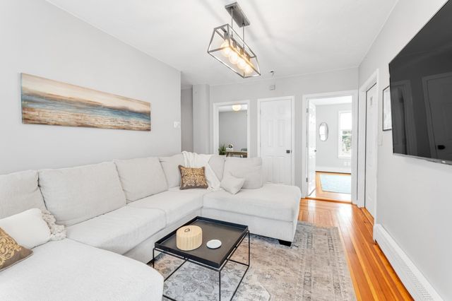 4 Northey Street 2, Salem, MA 01970